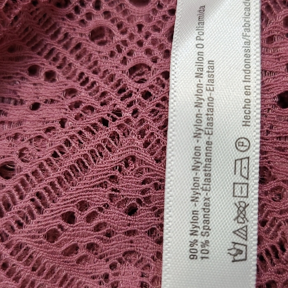 Free People Sweet Memories Lace Turtle Neck Top Rose - Picture 9 of 9